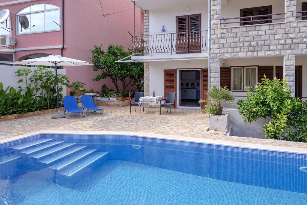 Apartments Priko Stari Grad  Zewnętrze zdjęcie