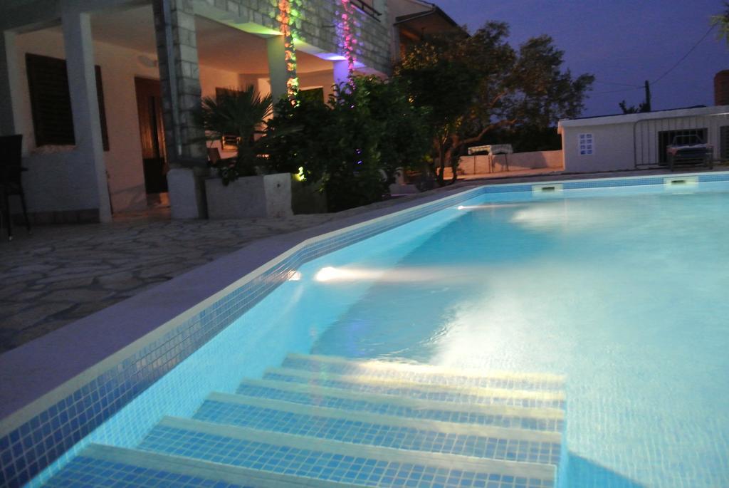 Apartments Priko Stari Grad  Zewnętrze zdjęcie