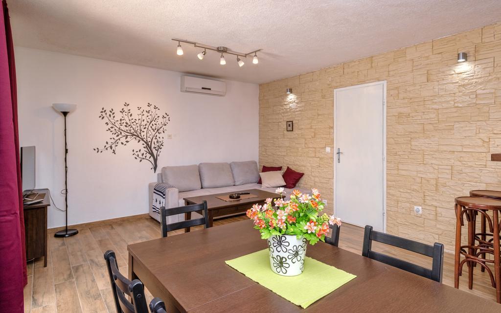 Apartments Priko Stari Grad  Zewnętrze zdjęcie